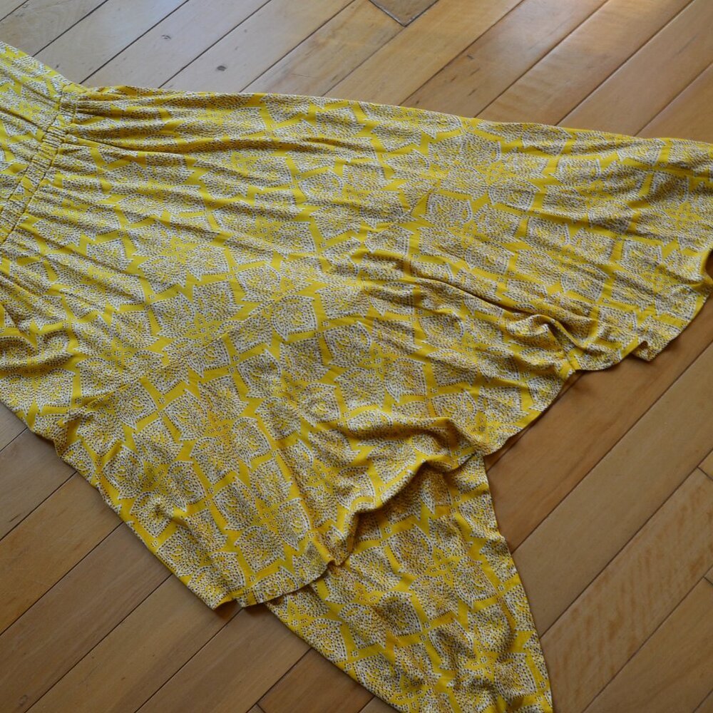Maeve Yellow Patterned High-Low Dress - Picture 11 of 12